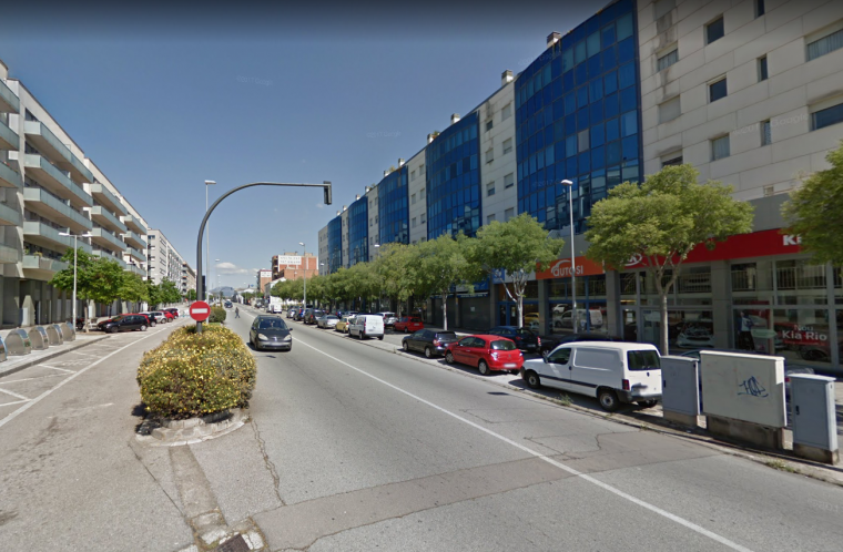 La carretera de Barcelona, un dels carrers més comercials de Cerdanyola