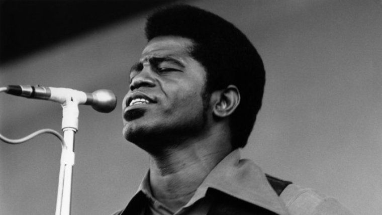 James Brown de jove en un concert