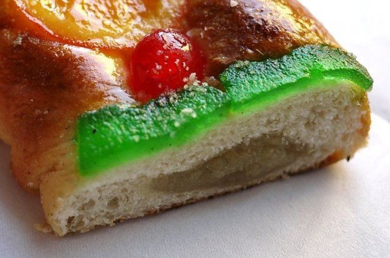 El farcit de massapà es pot canviar per crema, xocolata o nata