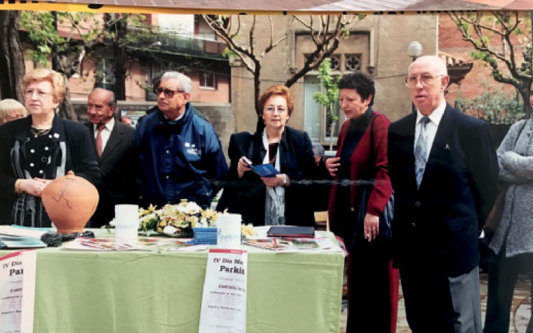 Part de l'associació en una taula informativa