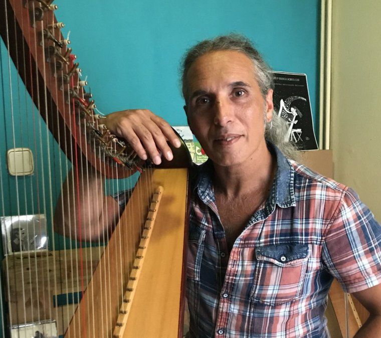 Josep Maria Ribelles, un dels arpistes pioners a Catalunya