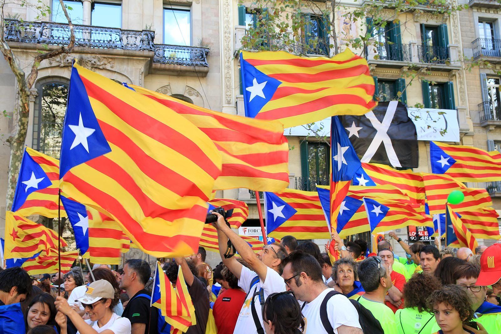 El tram cerdanyolencs a una manifestació per la Diada. Foto: Arxiu