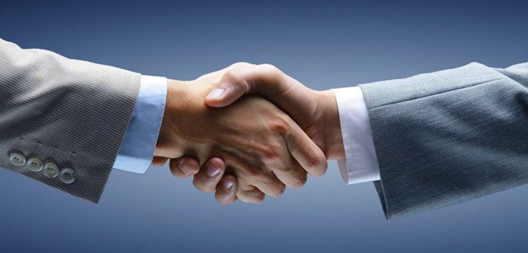 Ha estat un final d'any molt prolífic pel que fa a acords entre l'Ajuntament i diverses entitats i associacions solidàries. Ha estat un final d'any molt prolífic pel que fa a acords entre l'Ajuntament i diverses entitats i associacions solidàries.