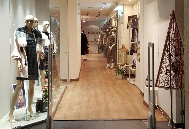 Entrada de la botiga Oshun a Cerdanyola del Vallès.