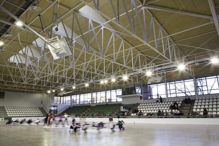 Interior remodelat del pavelló de Can Xarau-Paco Arpide