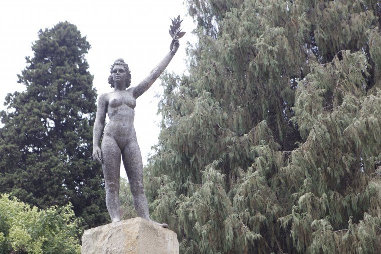 Pel dia 14, recordem la difícil història de la seva construcció