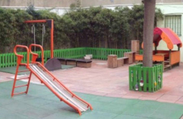 Pati de l'escola bressol Cordelles / Arxiu