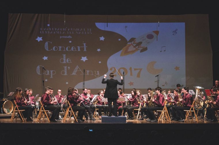 La Banda de l'AMCV en un festival de gran format. FOTO: Arxiu