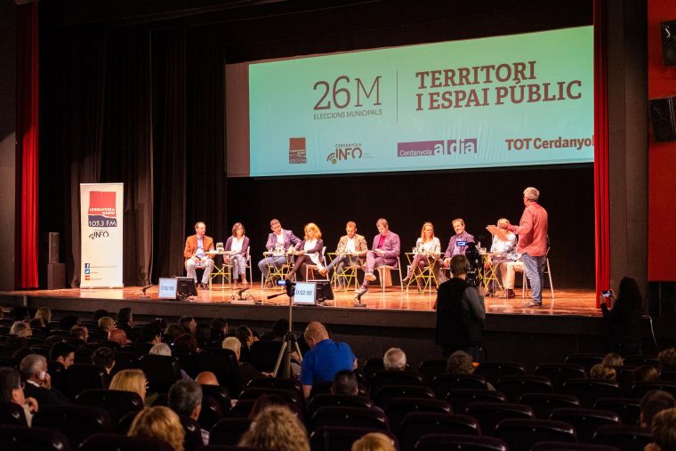 Les imatges del debat electoral a Cerdanyola