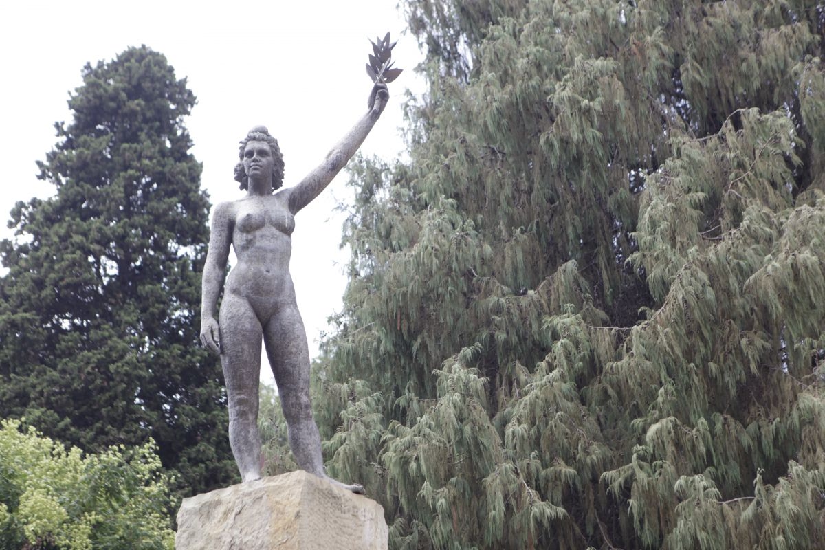 La figura de la República a la plaça de Sant Ramon