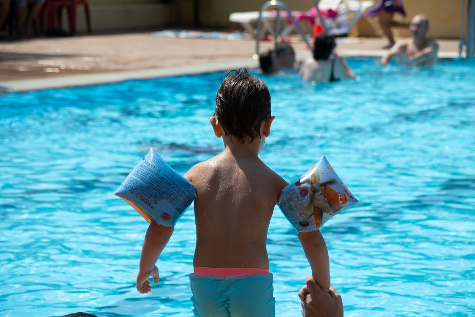 Les fotografies d'un dissabte a la piscina de Montflorit / Arxiu