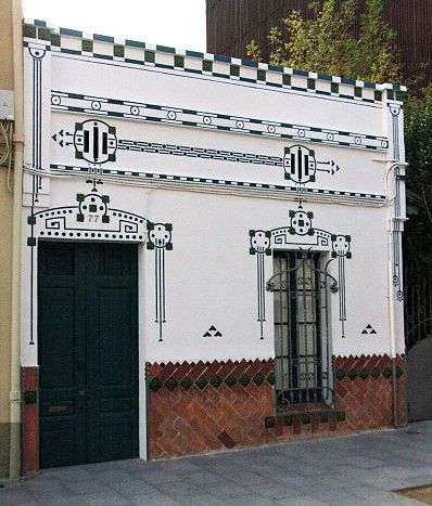La Casa Mongay compta amb detalls decoratius a lestil vienès Sezession | Amador Álvarez La Casa Mongay compta amb detalls decoratius a lestil vienès Sezession | Amador Álvarez