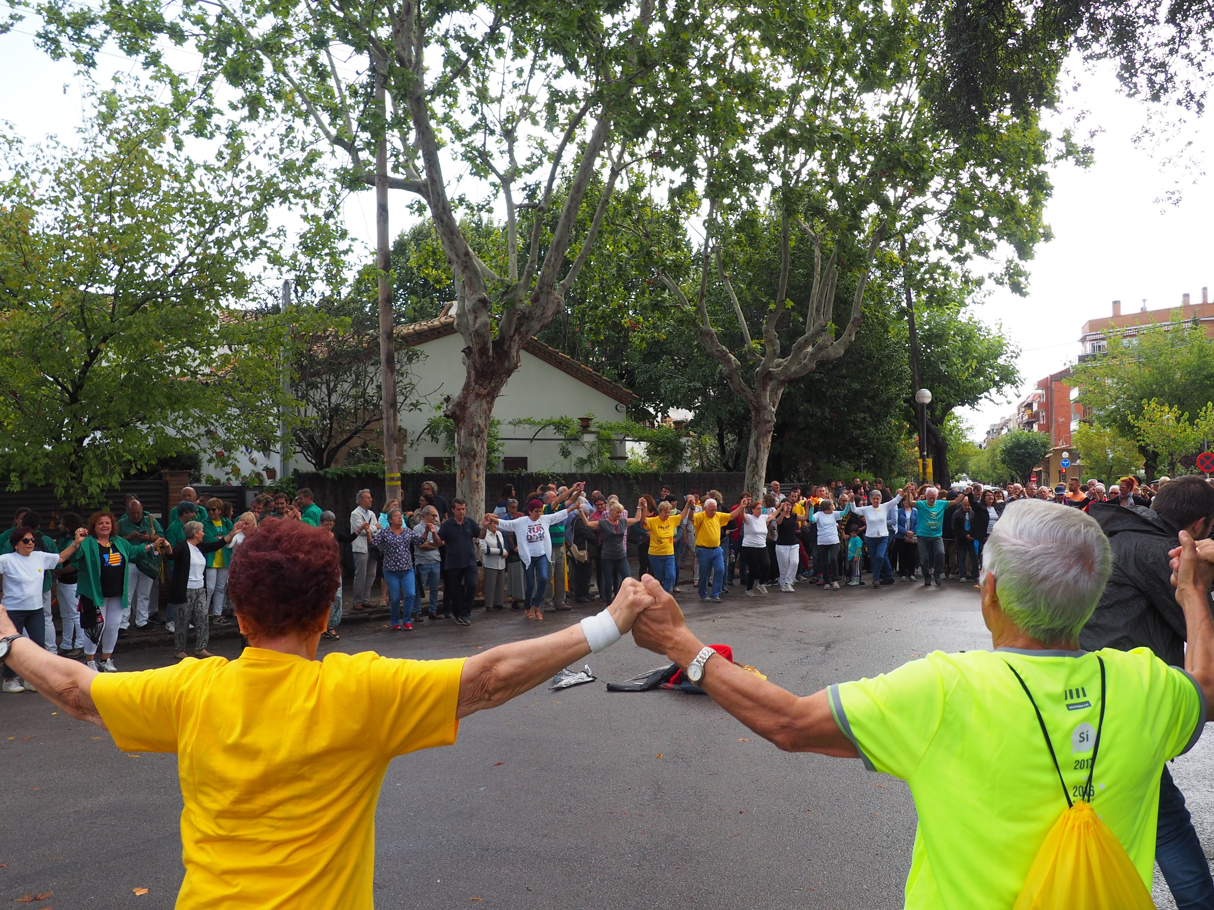 Ball de sardanes durant la Diada