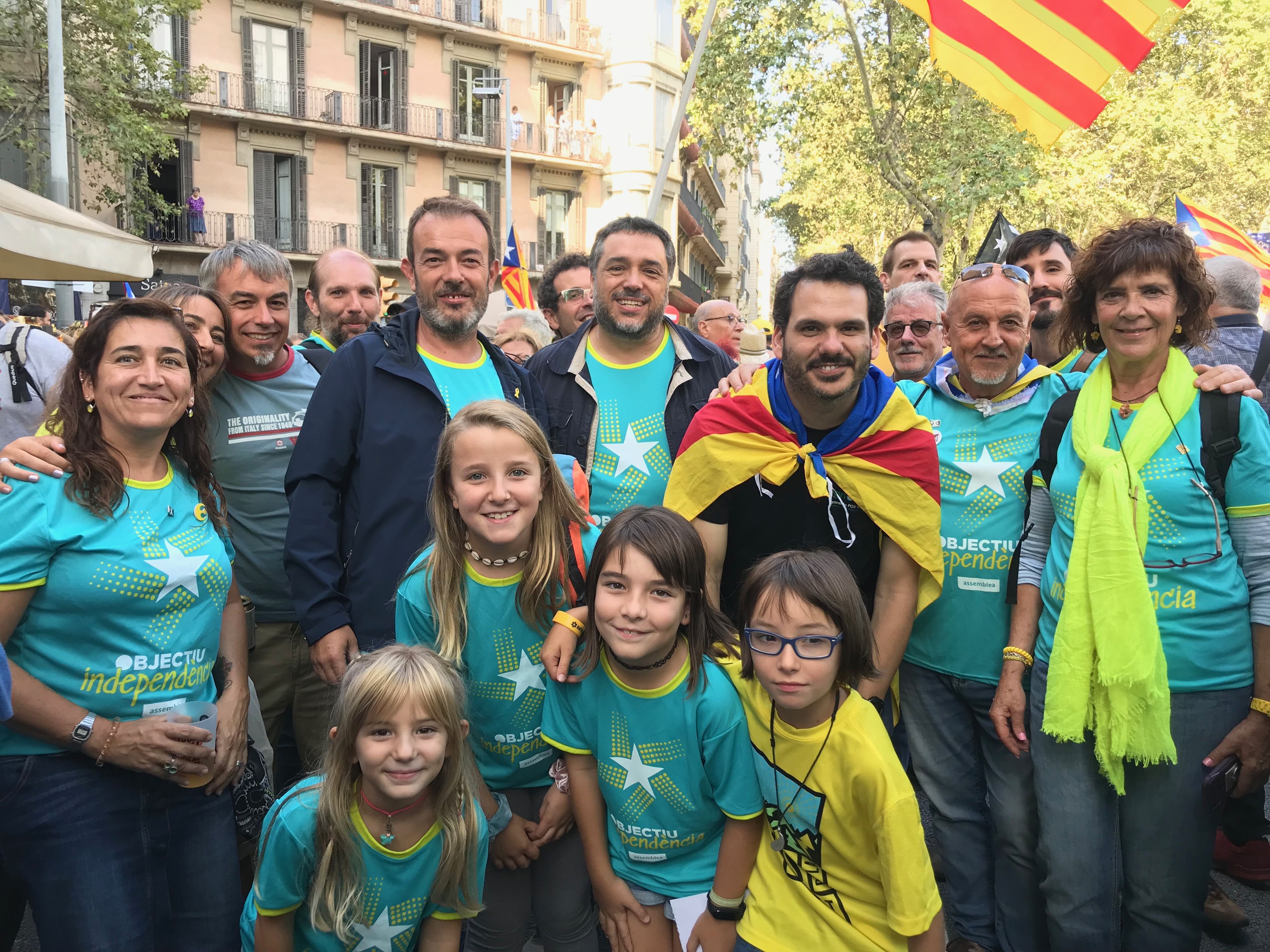 Membres de Junts per Cerdanyola a la manifestació