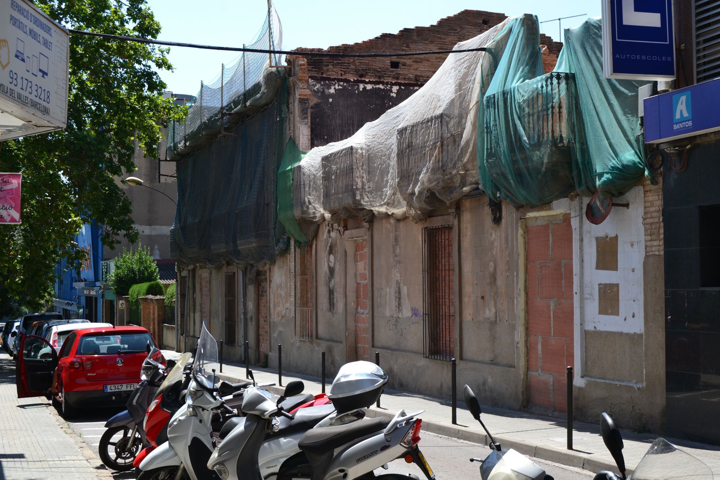 El carrer de Santa Teresa abans de la reurbanització. FOTO: Ajuntament El carrer de Santa Teresa abans de la reurbanització. FOTO: Ajuntament