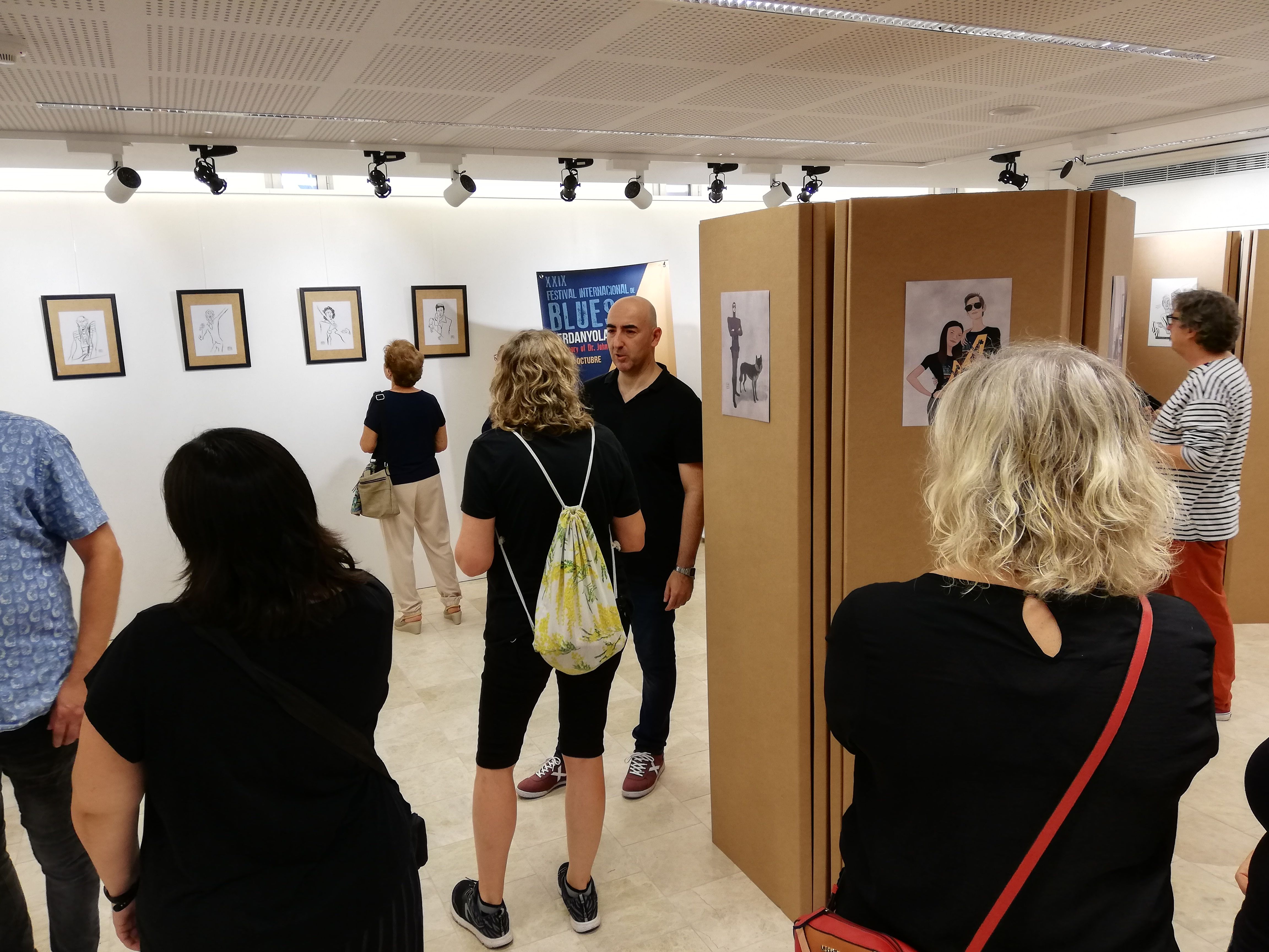 A la inauguració de l'exposició hi han assistit 40 persones / Pol Prats