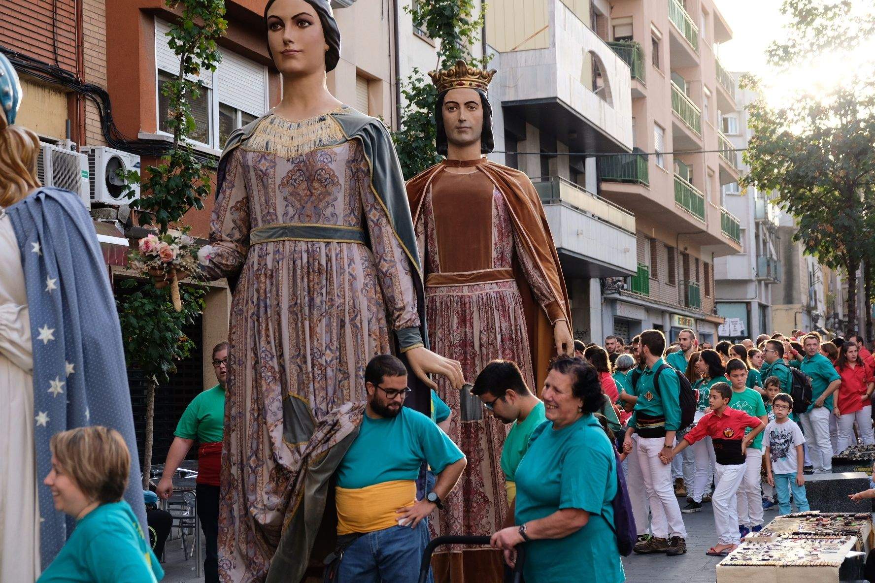 El cercavila en la celebració de la diada especial dels Martinets 