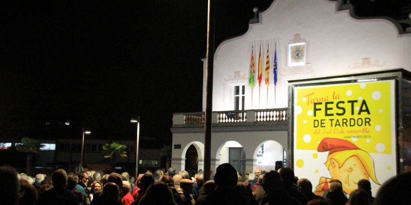 Els manifestants han escoltat atentament tot el que la Plataforma NO tribut els ha exposat