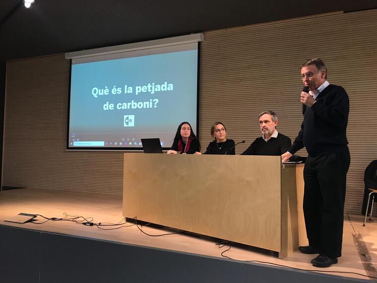 Josep Maria Riba, president de la Unió de Veïns de Bellaterra, va presentar l'acte | LAIA TR