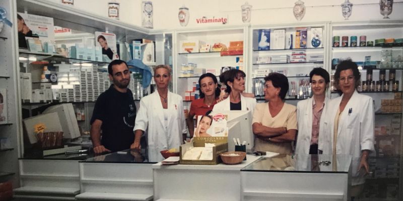 A final dels 90, la farmàcia es va tornar a transformar. FOTO: Cedida