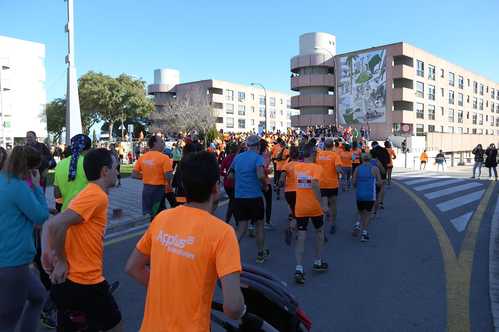 Totes les curses i la caminada han tingut la sortida i la meta a la Vila Universitària de la UAB