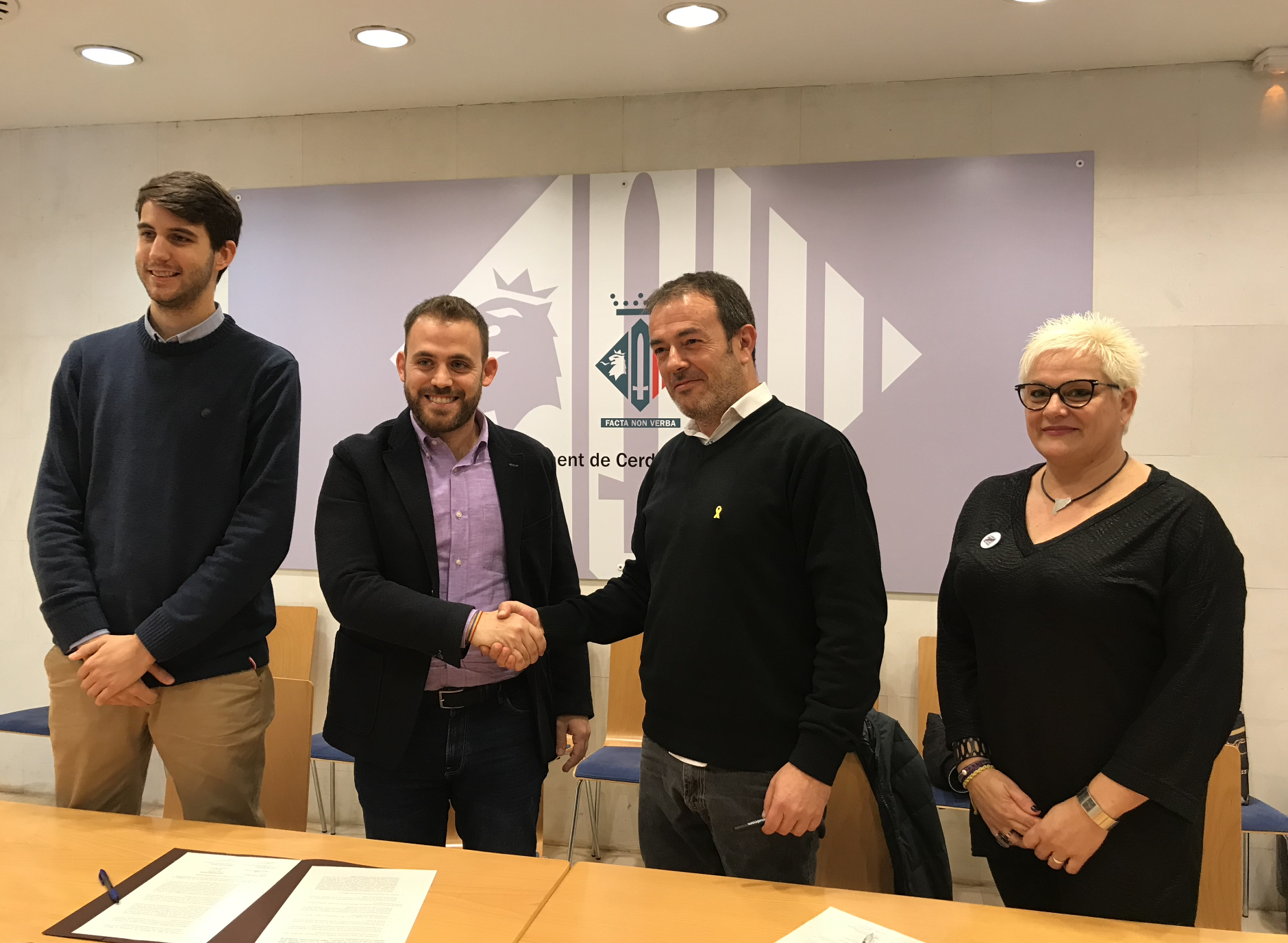 González, Cordón, Sánchez i Guimerà durant la signatura de l'acord. FOTO: Mónica García González, Cordón, Sánchez i Guimerà durant la signatura de l'acord. FOTO: Mónica García
