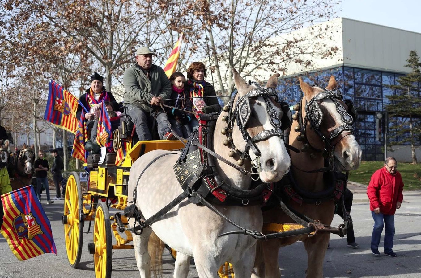 Carro de la Penya Blaugrana Jovedurant la passada dels Tres Tombs de 2019. FOTO: Lali Álvarez Carro de la Penya Blaugrana Jovedurant la passada dels Tres Tombs de 2019. FOTO: Lali Álvarez