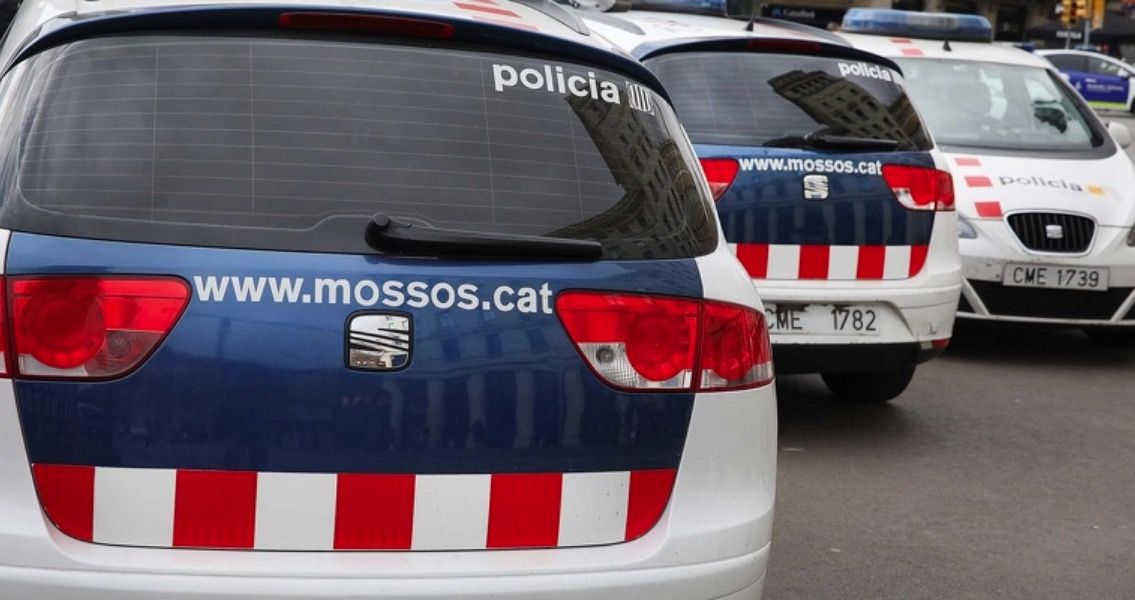 Cotxes patrulla dels Mossos, en una imatge d'arxiu. FOTO: Jordi Play