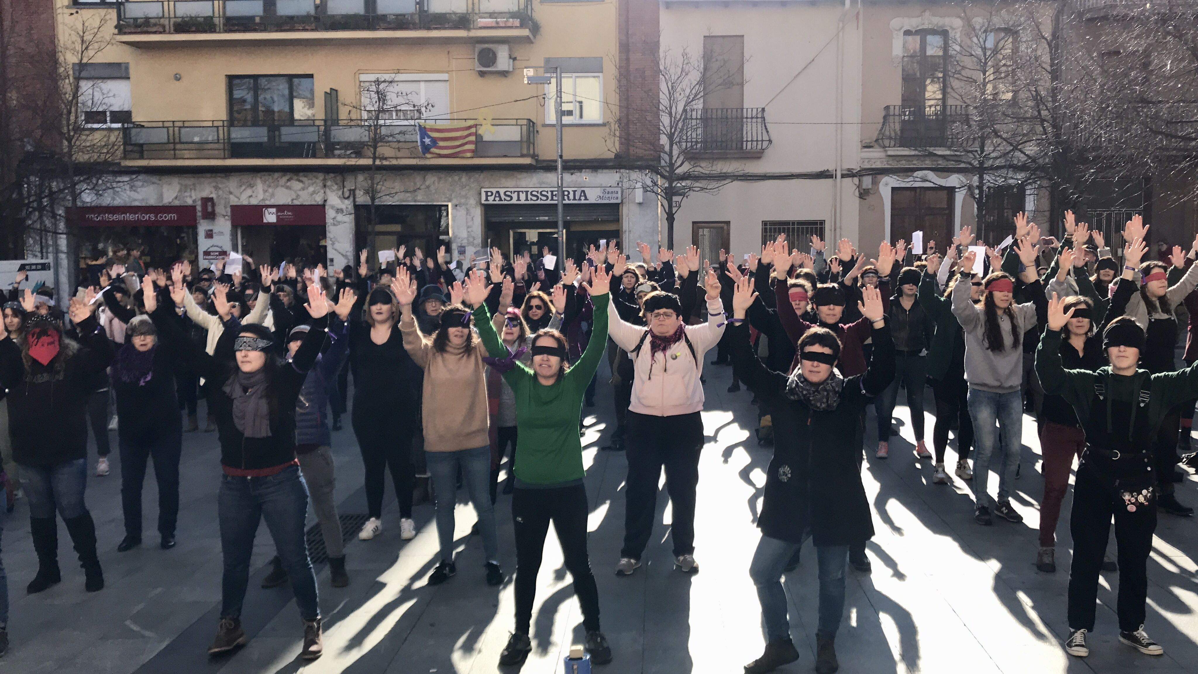 La performance 'Un violador en tu camino' ha arribat a Cerdanyola