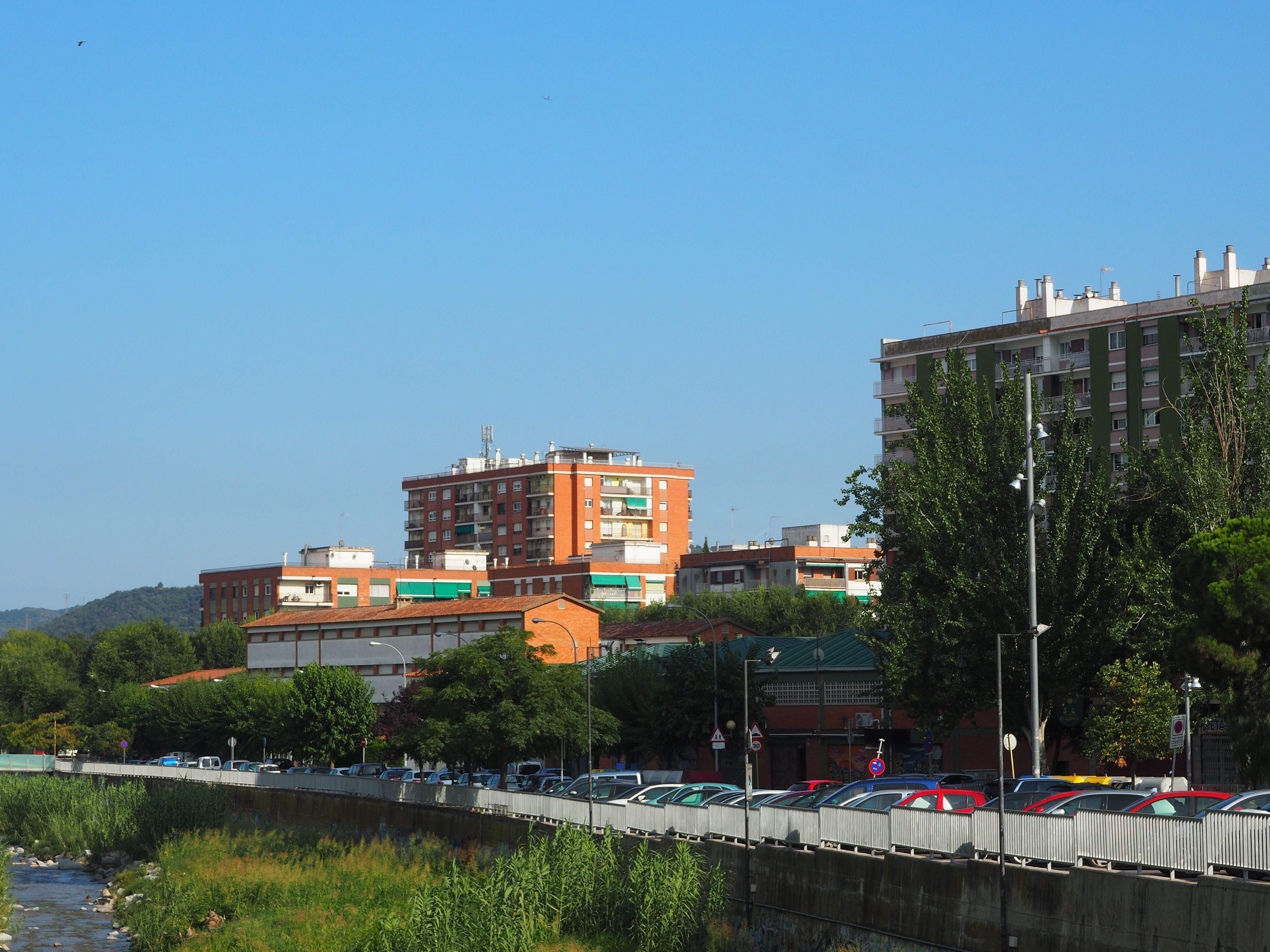 Dia de sol a Cerdanyola. FOTO: Mónica García