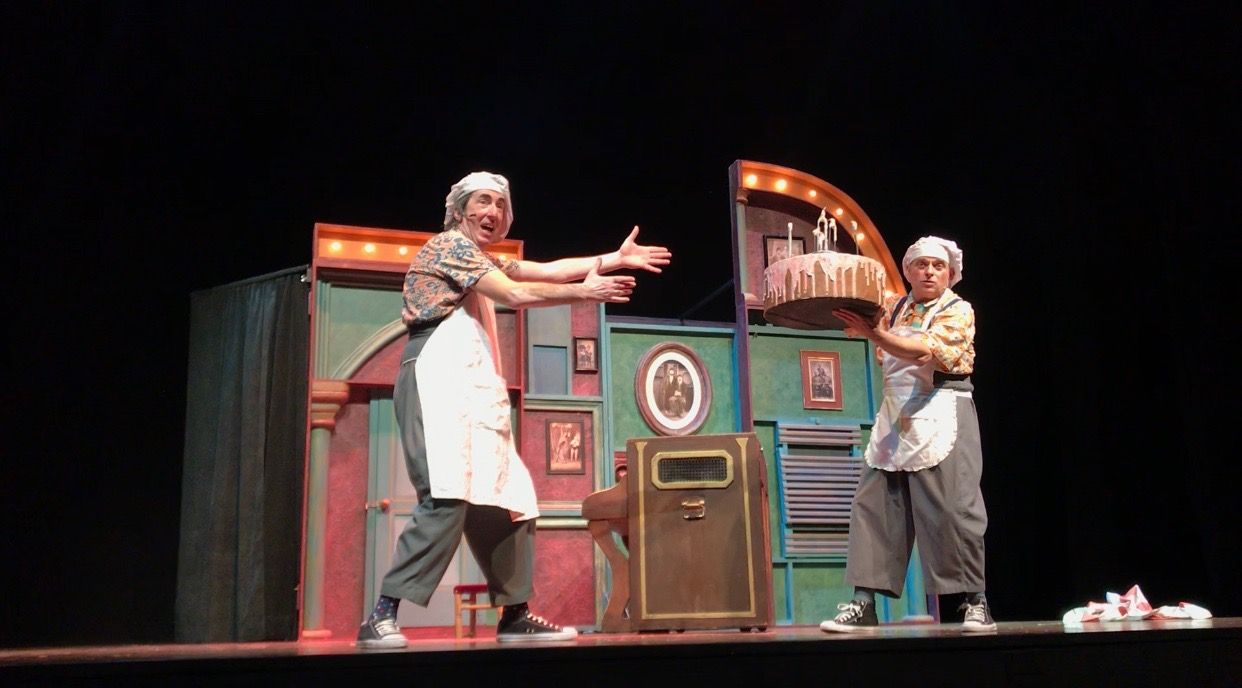 Moment de l'obra 'Oops' d'una edició anterior de La Pallassada.