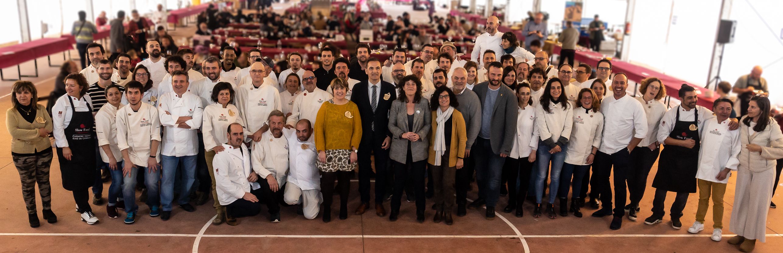 Una imatge de grup de l'acte a Sant Feliu. 