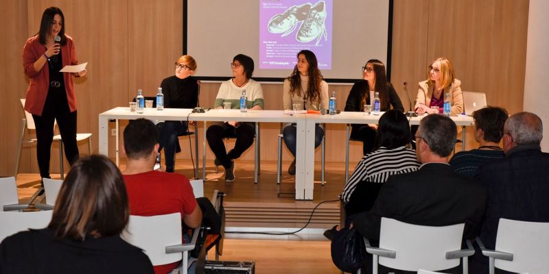 'Dones i esport', una taula rodona amb mirada feminista. FOTO: Bernat Millet