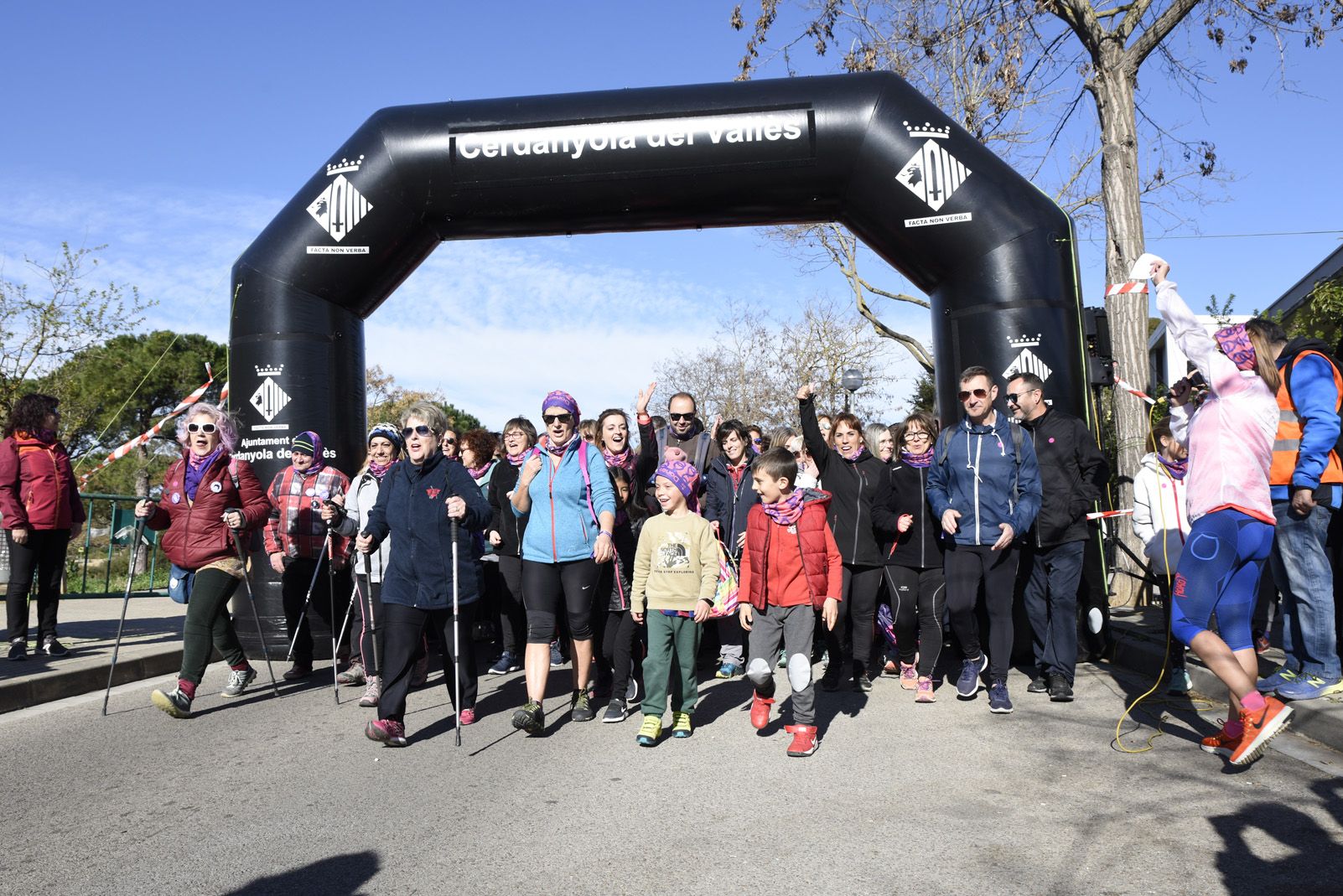 Moment de la sortida de la caminada 