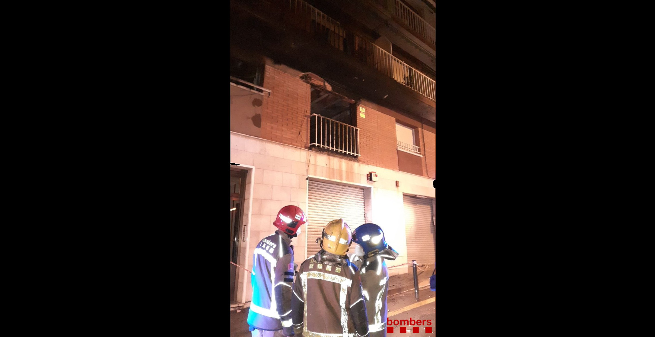Els Bombers al lloc dels fets. FOTO: @bomberscat