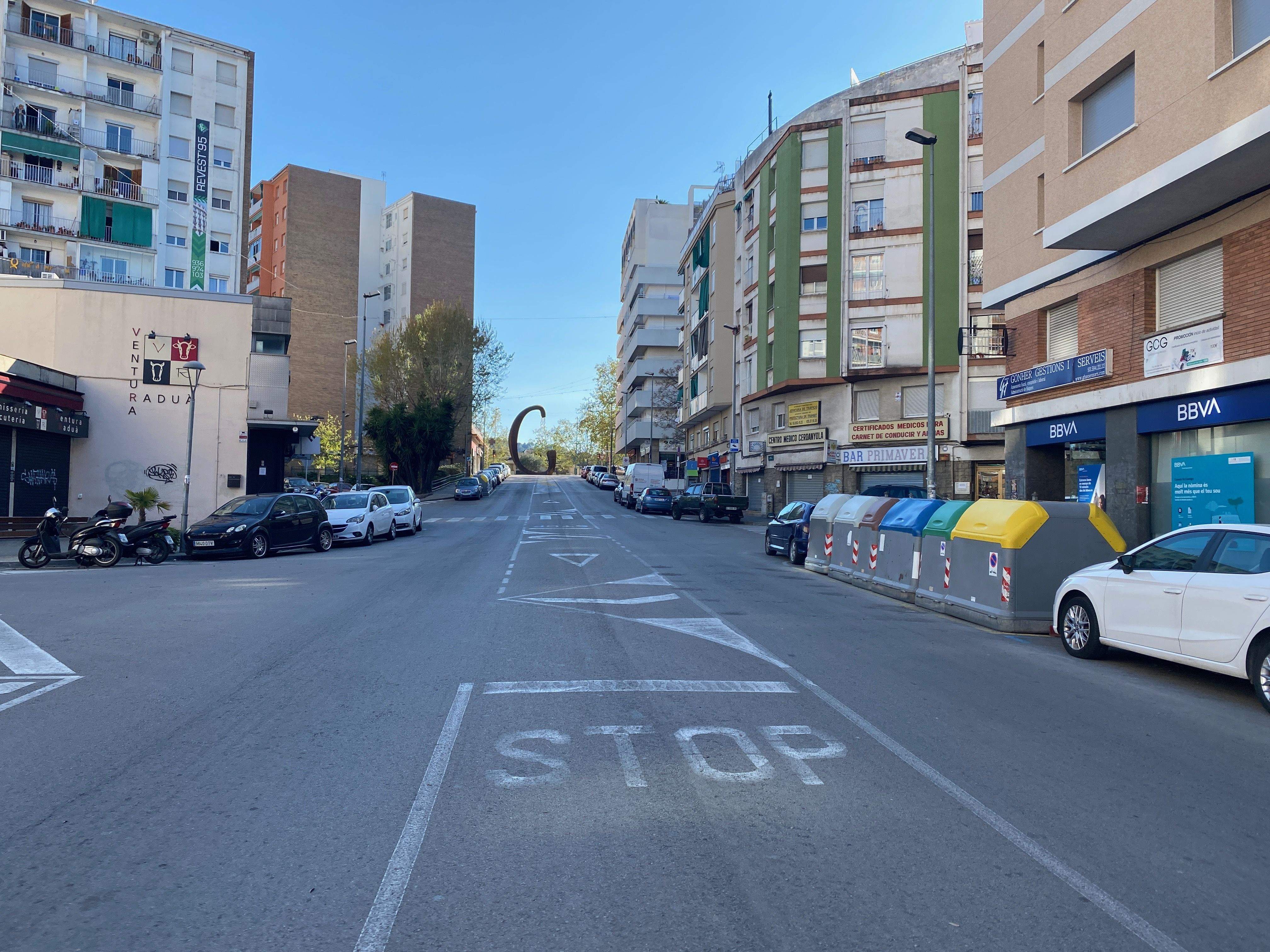 Avinguda Primavera de Cerdanyola / Laura Arias