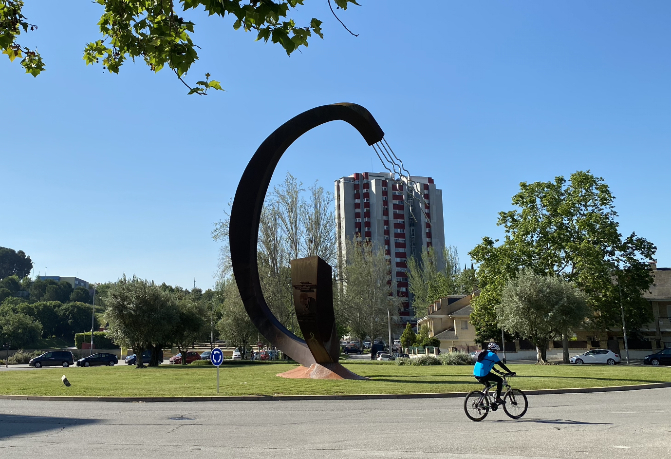 La plaça de l'Estatut de Cerdanyola. FOTO: Mónica GM