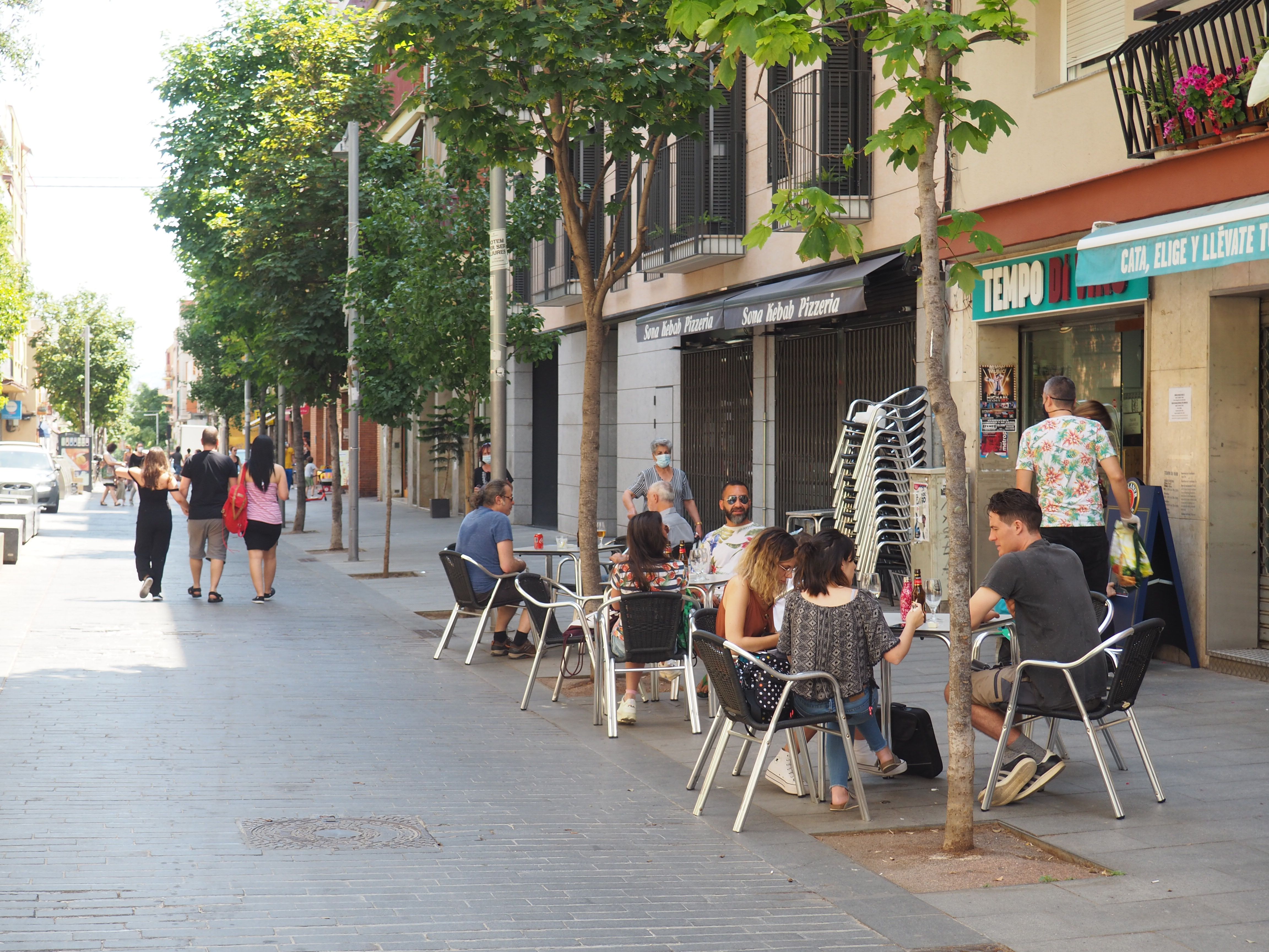 Una terrassa d'un bar a Cerdanyola. FOTO: Mónica GM