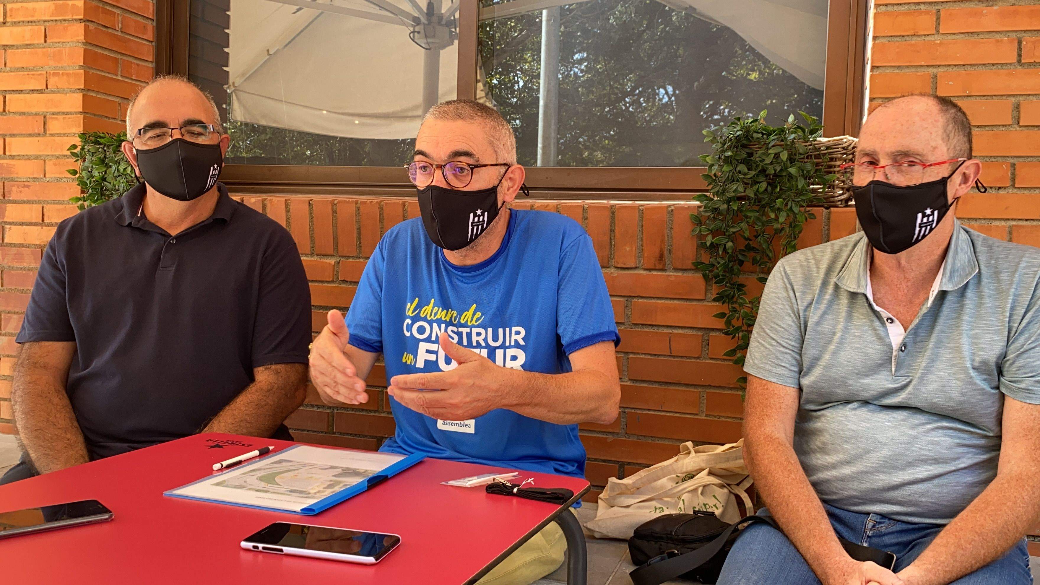 Jordi Sulè, Jaume Sobrevals i Enric Llaugé durant la roda de premsa de presentació de l'acte de l'ANC per la Diada. FOTO: Mónica GM