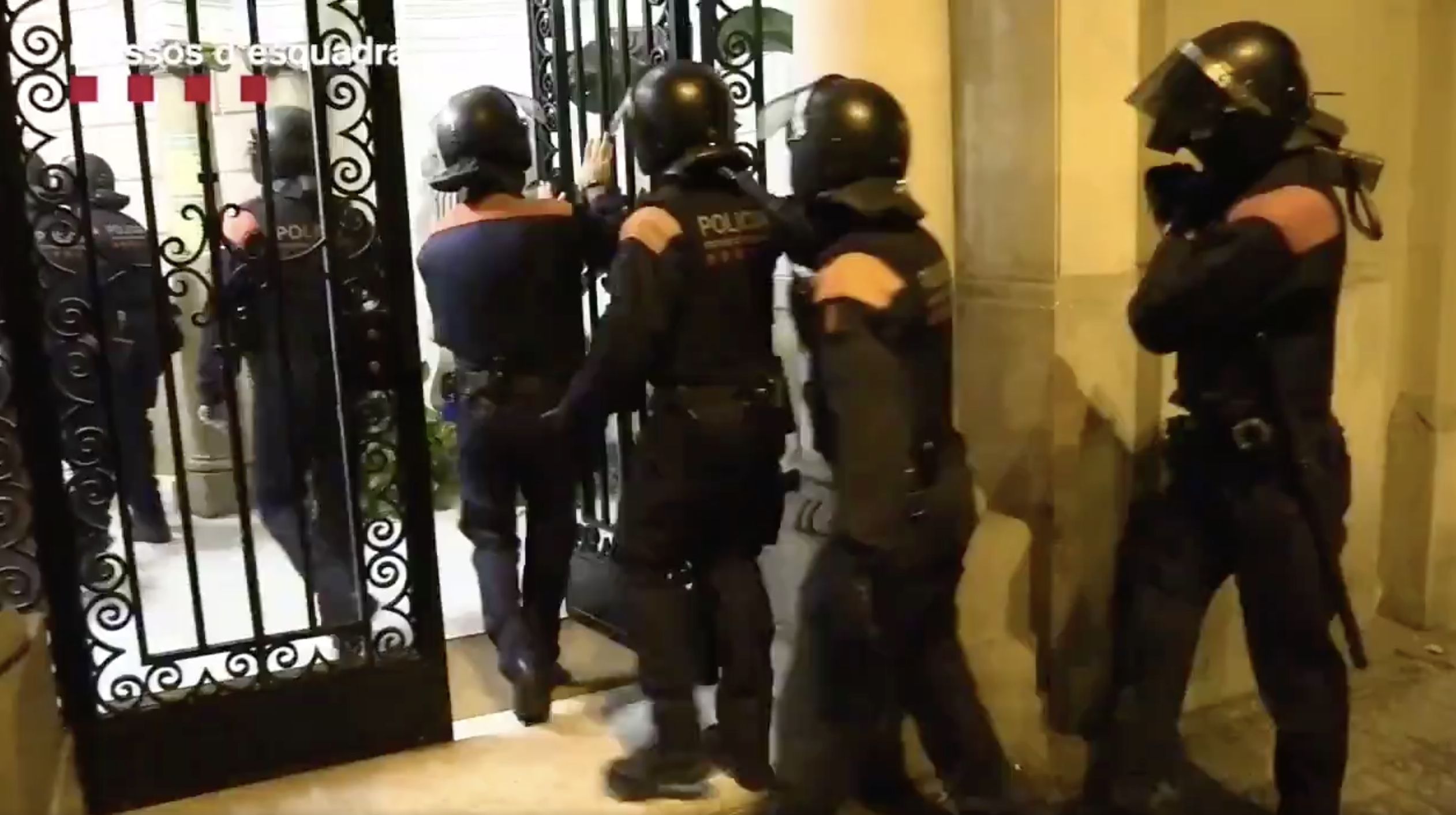 Efectius dels Mossos d'Esquadra durant l'operació. FOTO: Mossos