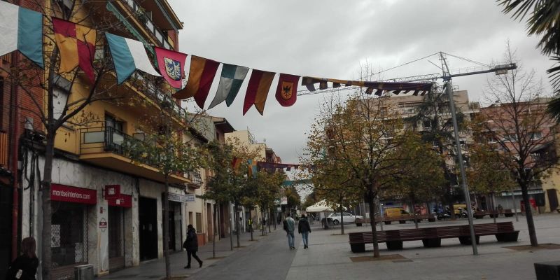 Bandelores a la plaça de l'Abat Oliba. FOTO: Ajuntament de Cerdanyola