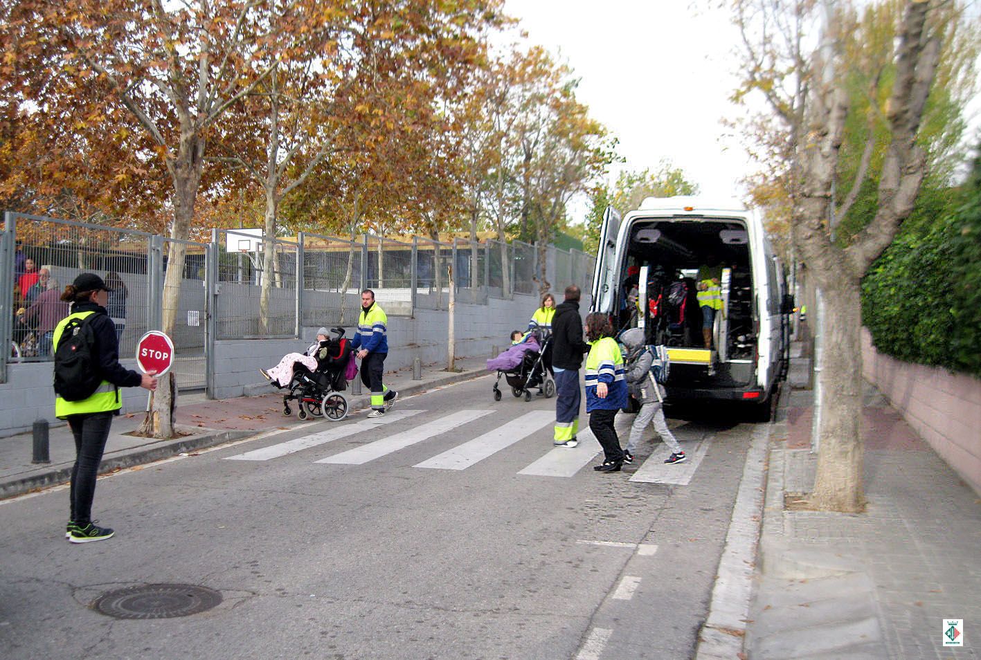 Agents cívics treballant a Cerdanyola. FOTO: Ajuntament de Cerdanyola
