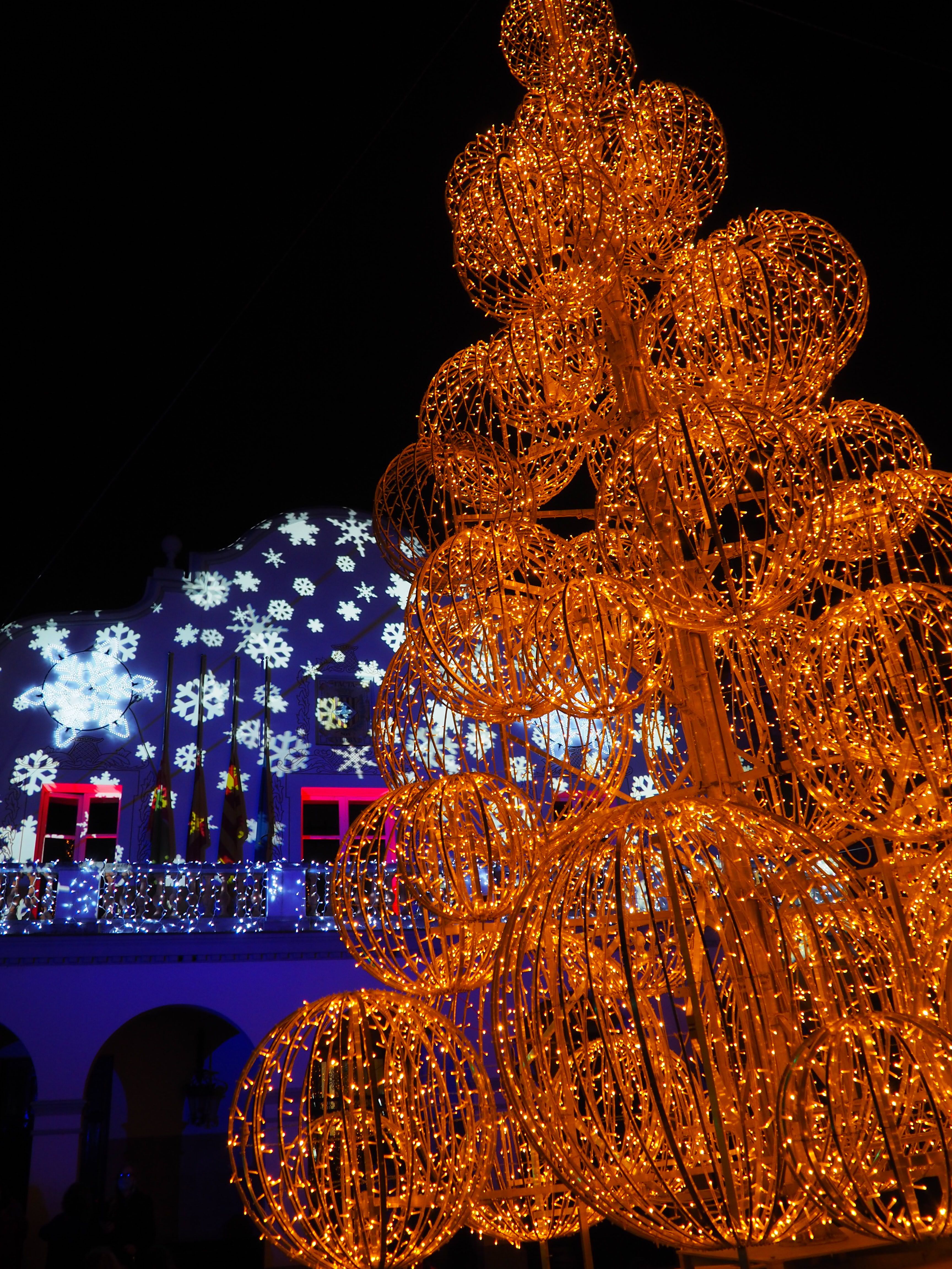 Encesa dels llums de Nadal a Cerdanyola. FOTO: Mónica GM