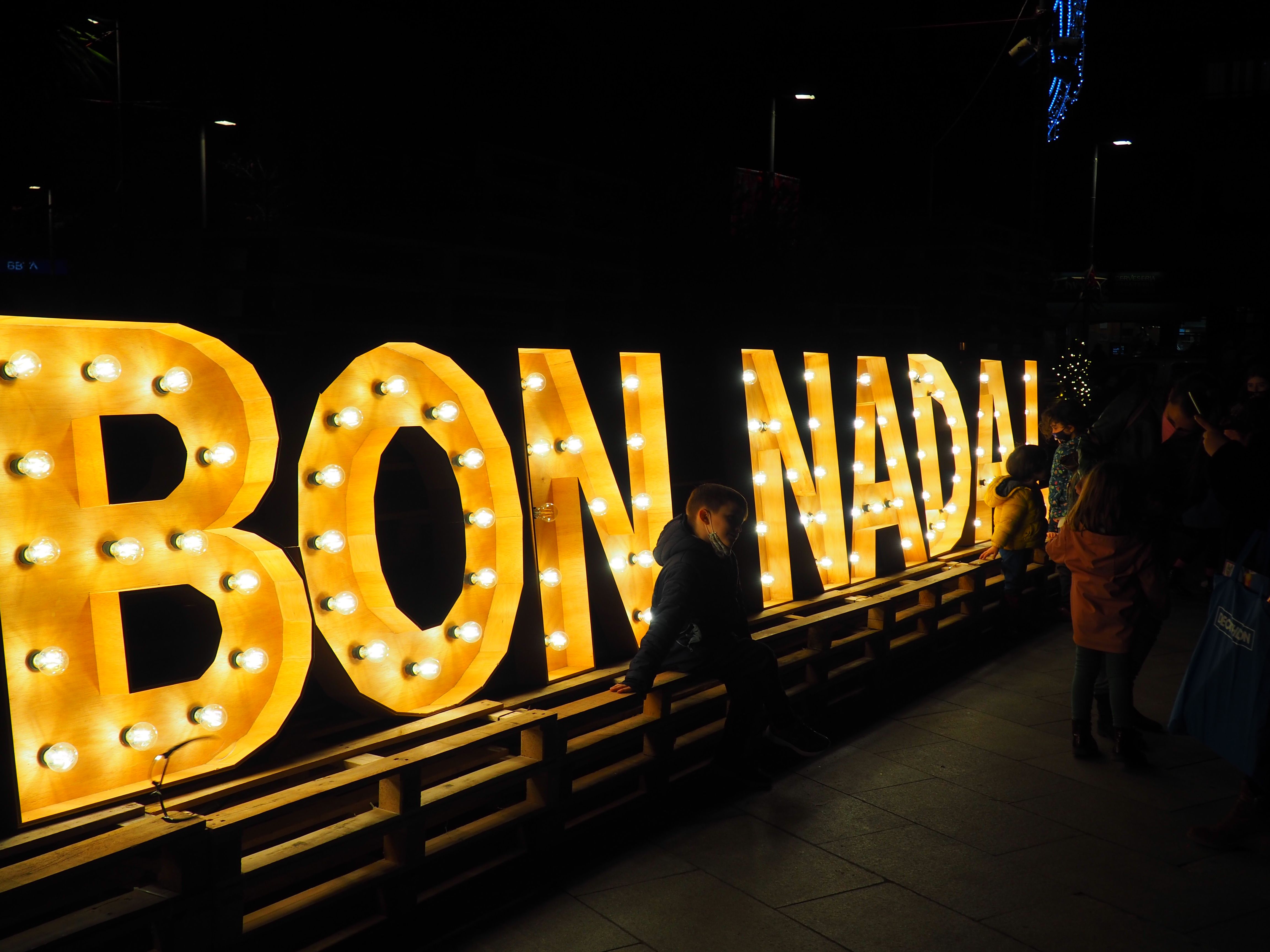 Encesa dels llums de Nadal a Cerdanyola. FOTO: Mónica GM