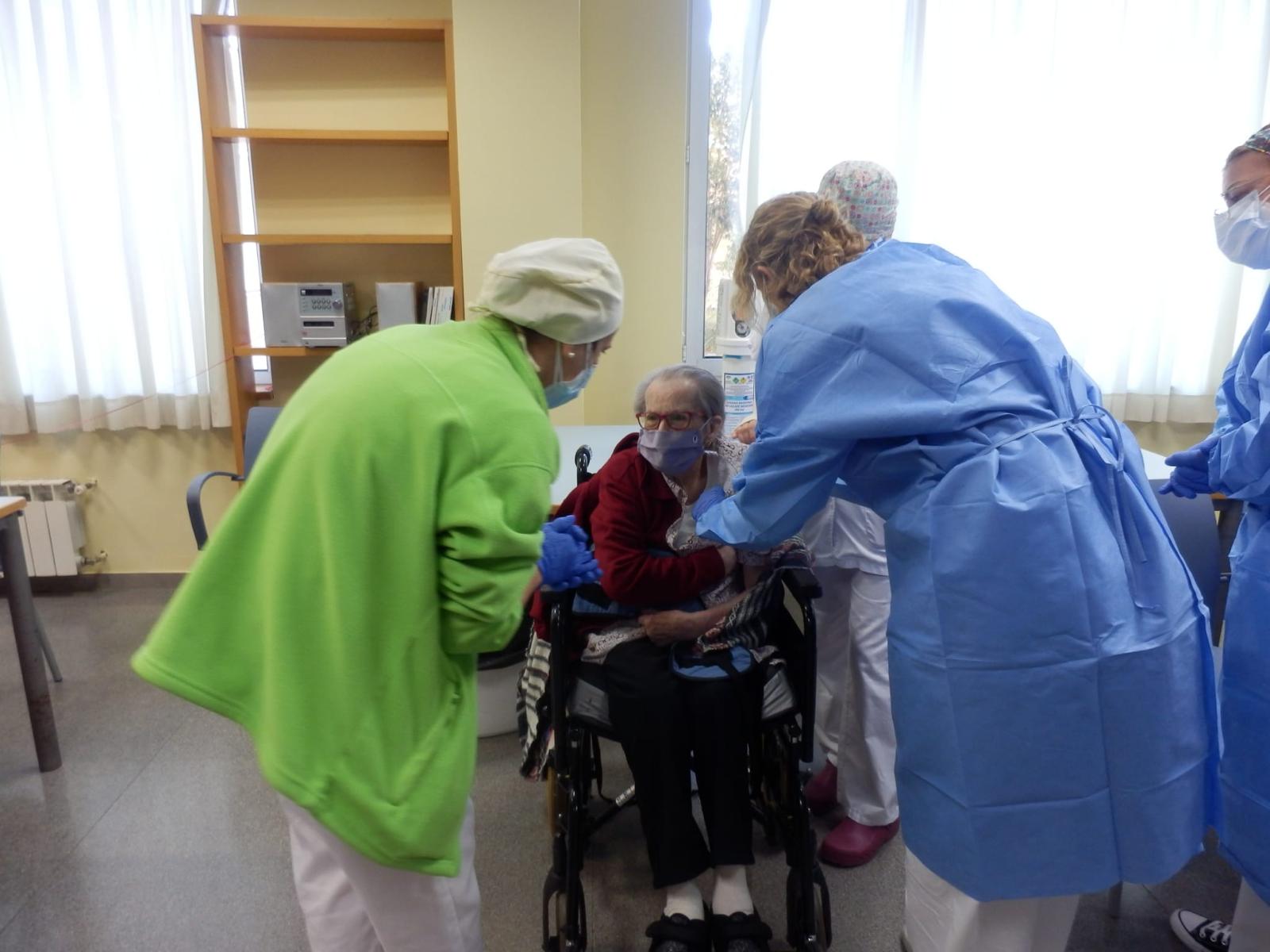 Campanya de vacunació a la residència de Canaletes / Cedida