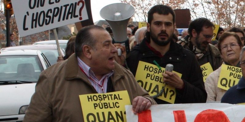 Ignacio Barquín participant en una manifestació per demanar l'hospital Ernest Lluch. FOTO: @carlesescola78 Ignacio Barquín participant en una manifestació per demanar l'hospital Ernest Lluch. FOTO: @carlesescola78