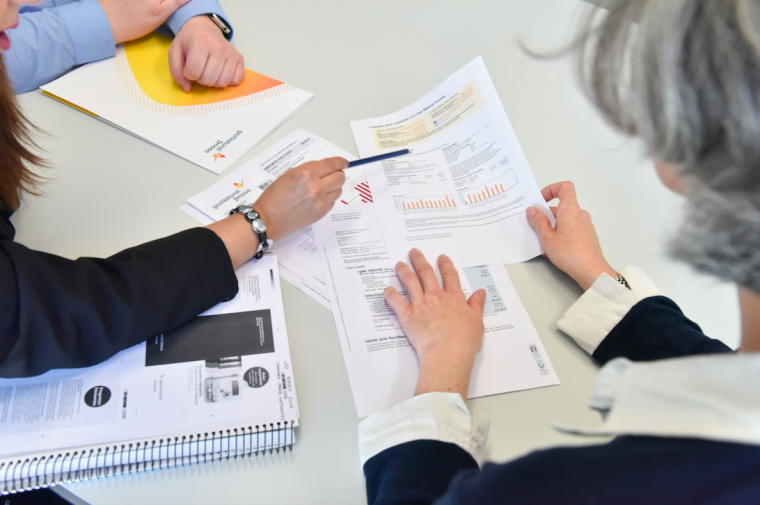 Segons FACUA, la factura mensual de la llum de l'usuari mitjà s'ha encarit 19,65 euros. | ARXIU