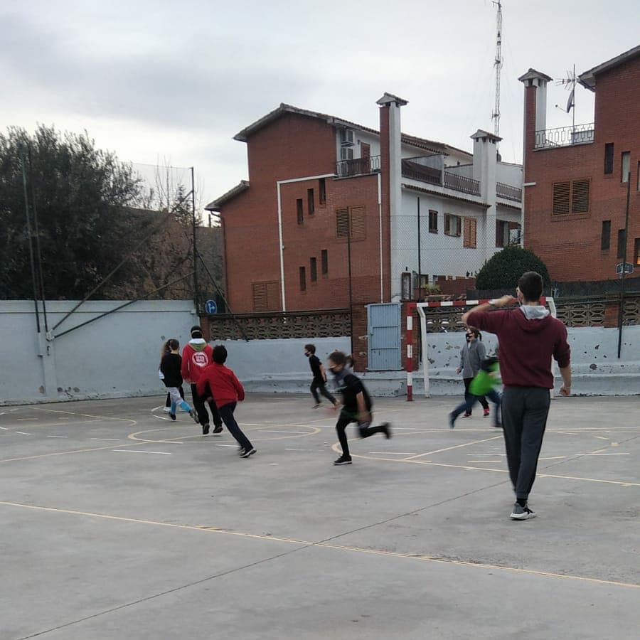 Un equip del CH Cerdanyola entrenant al Col·legi Montserrat. FOTO: CH Cerdanyola