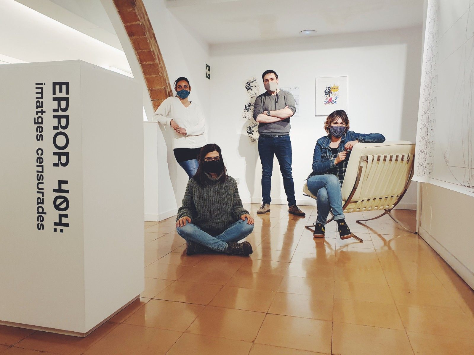 Els artistes de l'exposició ERROR 404: IMATGES CENSURADES. FOTO: Cedida