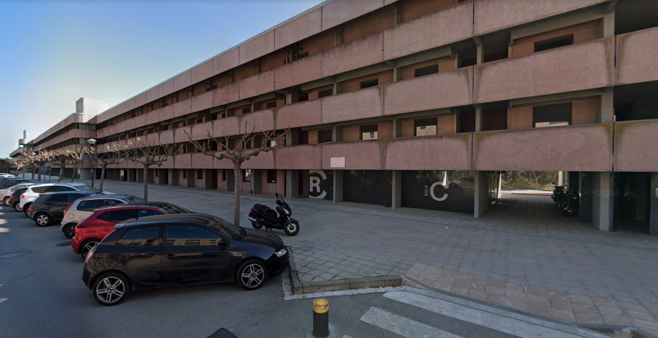 Un carrer de la vila Universitària de la UAB. 